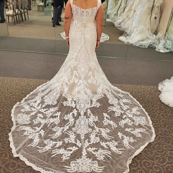 Oleg Cassini wedding dress